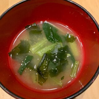 小松菜とわかめの味噌汁